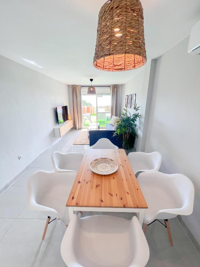 Cozy Apartment With Large Terrace Torremolinos Exterior foto